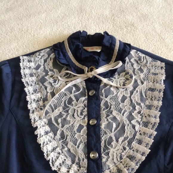 Blouse XXS or XS. - Picture 2 of 4